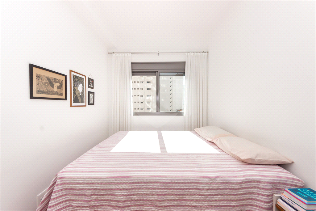 Apartamento - São Judas - 2 Quartos / Dormitórios - 1 Suíte - 1 Vaga - Venda / Compra