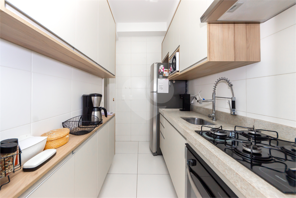 Apartamento - São Judas - 2 Quartos / Dormitórios - 1 Suíte - 1 Vaga - Venda / Compra