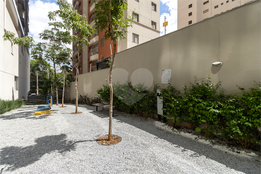 Apartamento - São Judas - 2 Quartos / Dormitórios - 1 Suíte - 1 Vaga - Venda / Compra