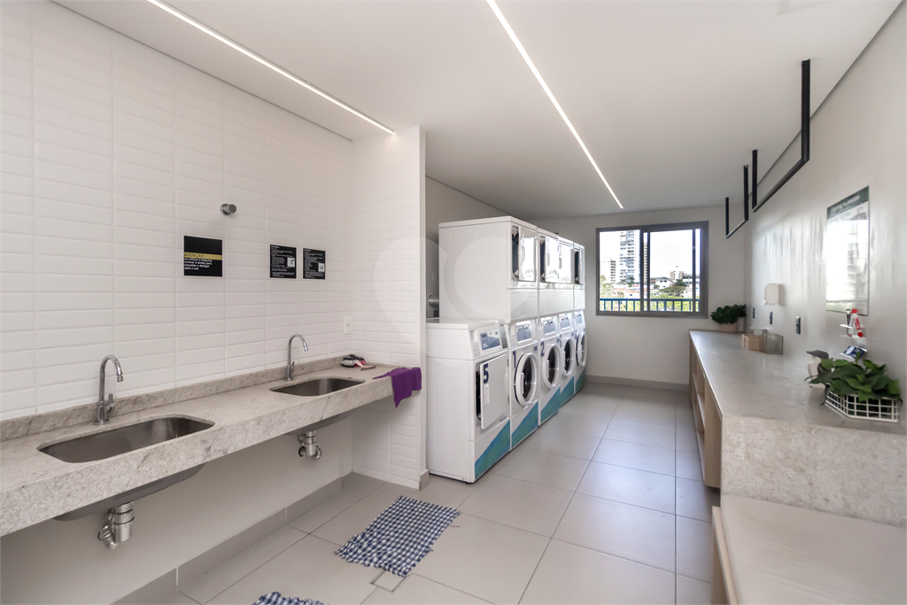 Apartamento - São Judas - 2 Quartos / Dormitórios - 1 Suíte - 1 Vaga - Venda / Compra