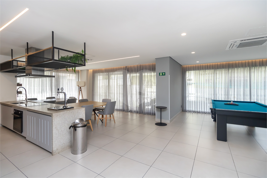 Apartamento - São Judas - 2 Quartos / Dormitórios - 1 Suíte - 1 Vaga - Venda / Compra