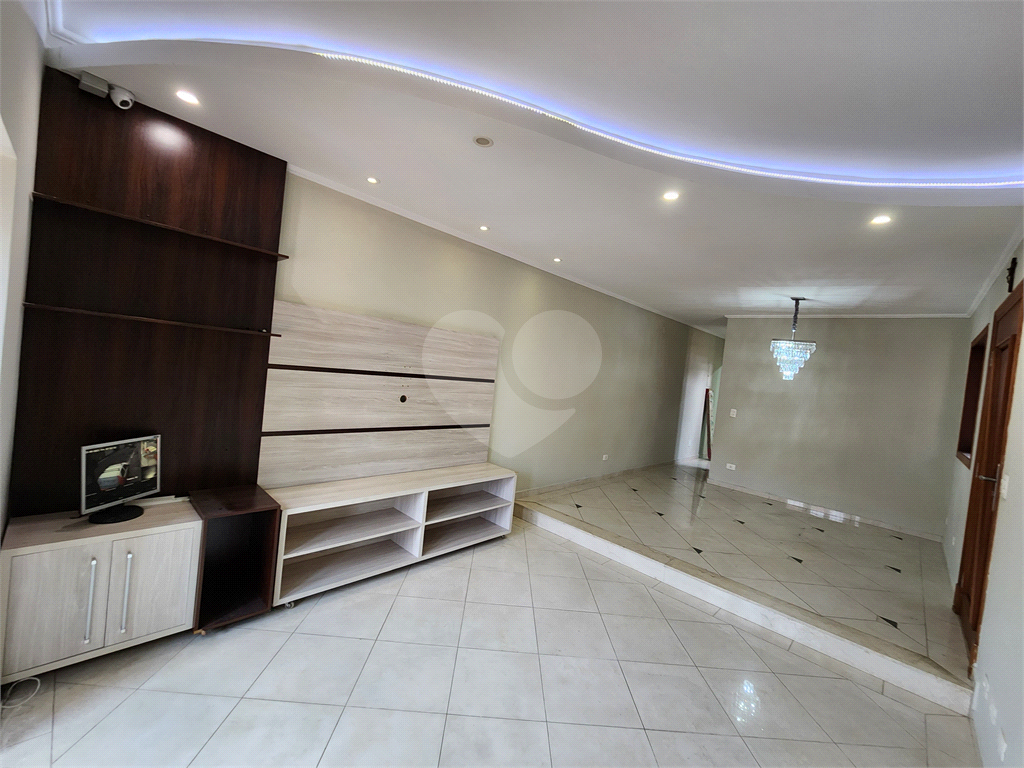 Sobrado venda Lauzane Paulista com 129m2, 3 quartos, sala, cozinha, lavabo, Garagem. 