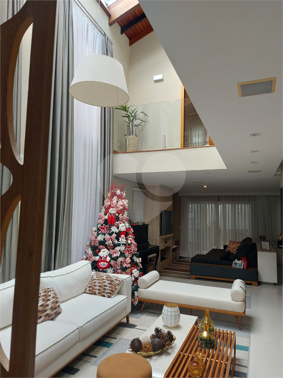 Sobrado a venda em Condominio Fechado no Bairro do Horto 