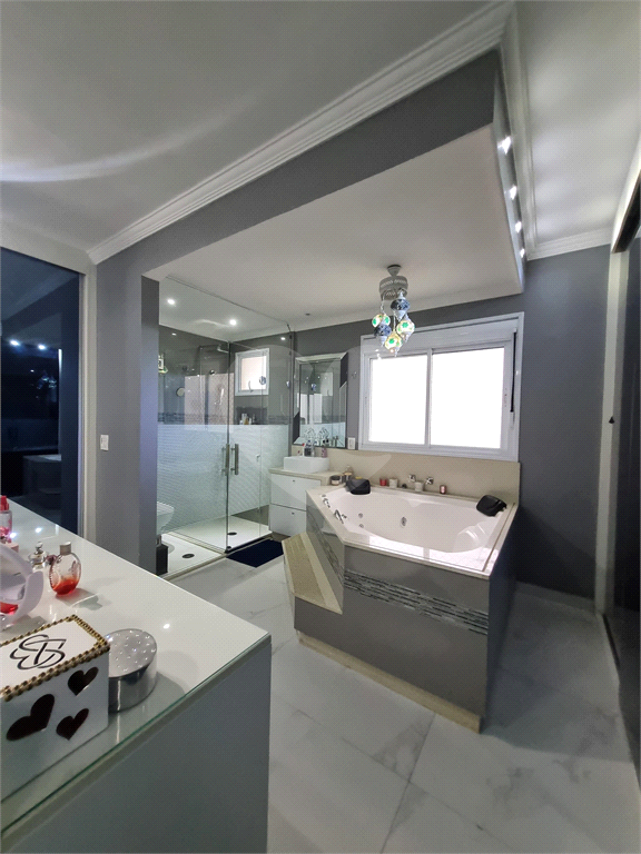 LOCAÇÃO: Apartamento 100m² - Chácara Cantareira com Vista Livre e Decoração Ímpar - 2 vagas