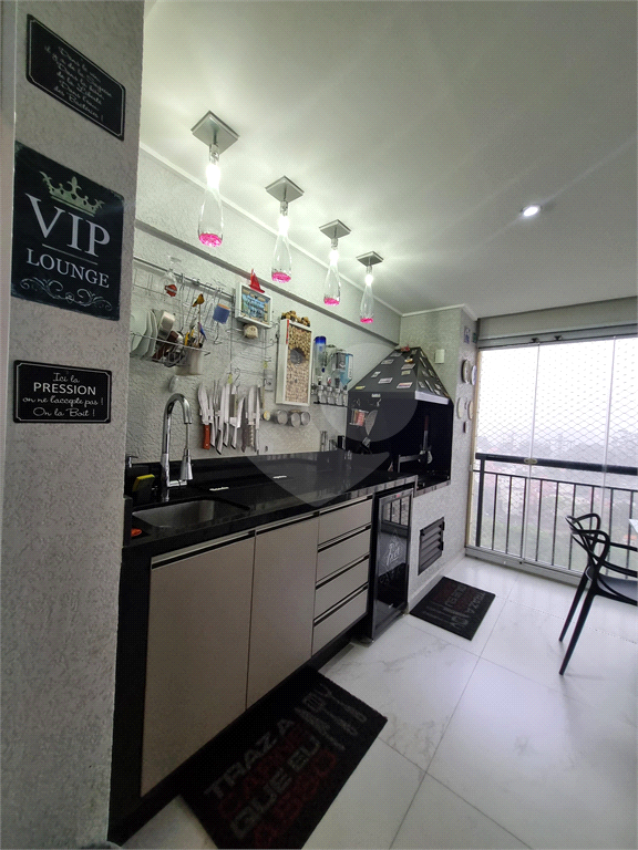 LOCAÇÃO: Apartamento 100m² - Chácara Cantareira com Vista Livre e Decoração Ímpar - 2 vagas