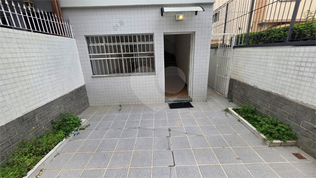 Sobrado para Locação – Jardim São Paulo | 2 Dormitórios, 2 Vagas e Quintal Amplo