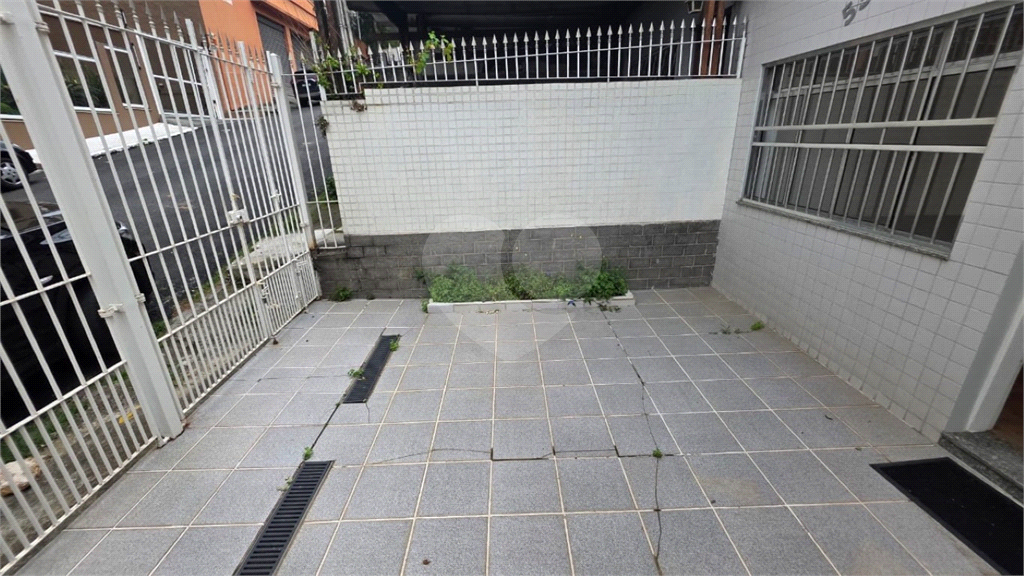 Sobrado para Locação – Jardim São Paulo | 2 Dormitórios, 2 Vagas e Quintal Amplo