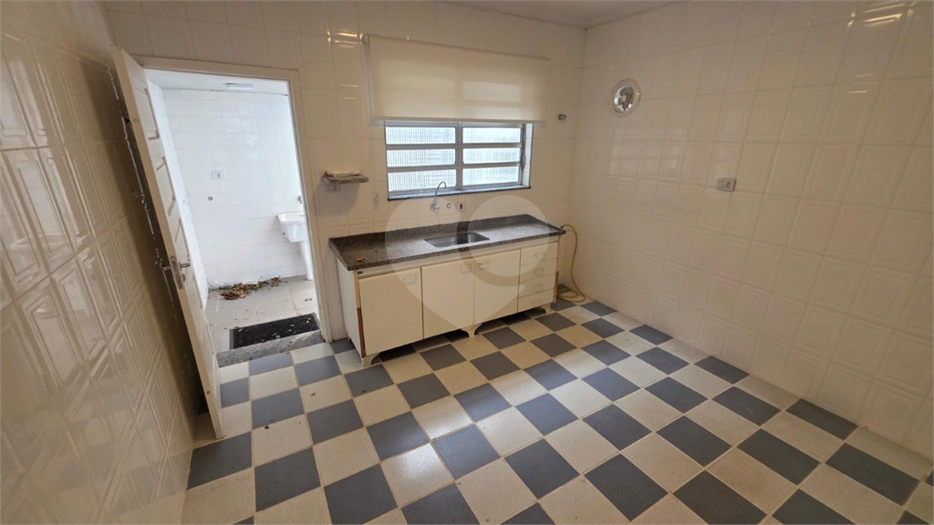 Sobrado para Locação – Jardim São Paulo | 2 Dormitórios, 2 Vagas e Quintal Amplo