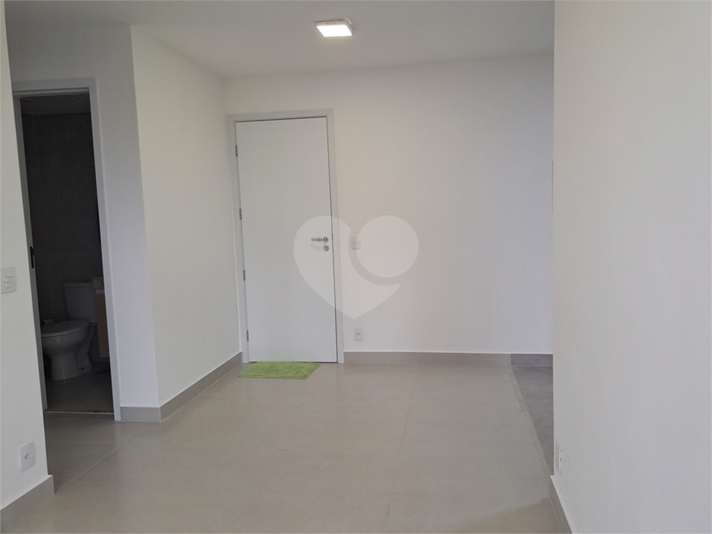 Apartamento à Venda no Condomínio Hart Santana – Pronto para Morar!