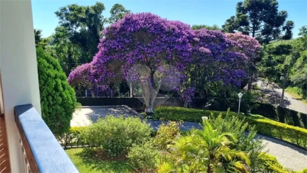 Chácara à Venda | 2.980 m² | 4 dormitórios, 2 suítes | piscina | 8 vagas em Serra Negra/SP!