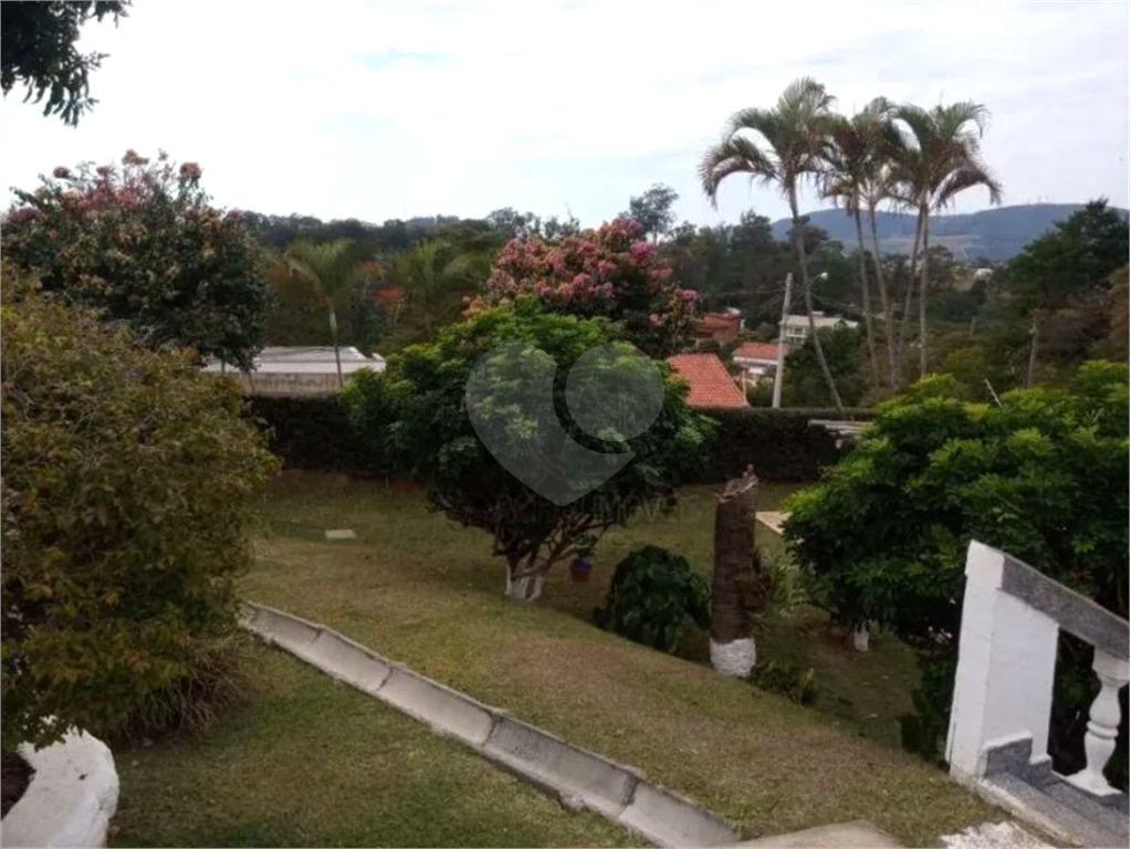 Chácara à Venda | 2.980 m² | 4 dormitórios, 2 suítes | piscina | 8 vagas em Serra Negra/SP!