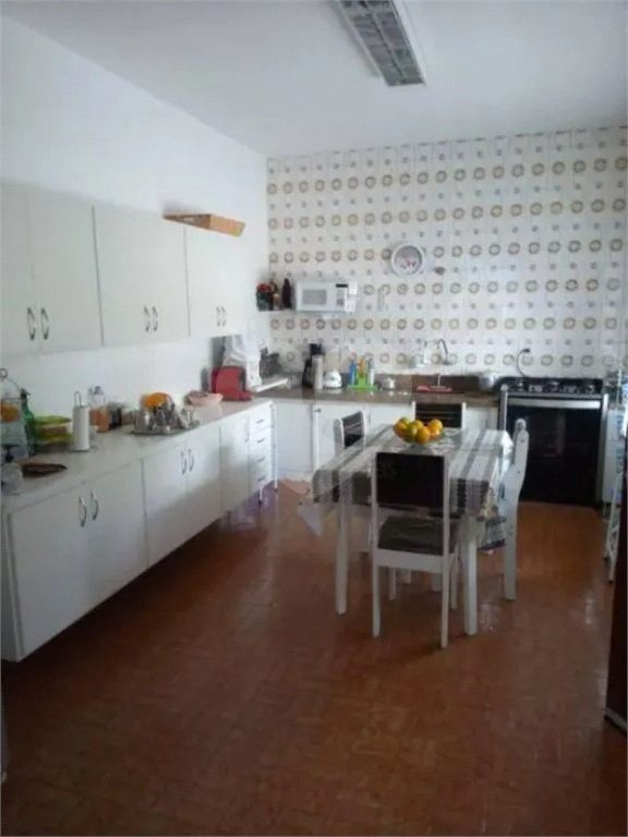 Chácara à Venda | 2.980 m² | 4 dormitórios, 2 suítes | piscina | 8 vagas em Serra Negra/SP!