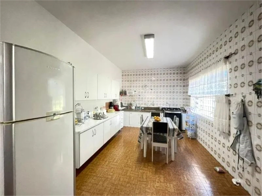 Chácara à Venda | 2.980 m² | 4 dormitórios, 2 suítes | piscina | 8 vagas em Serra Negra/SP!