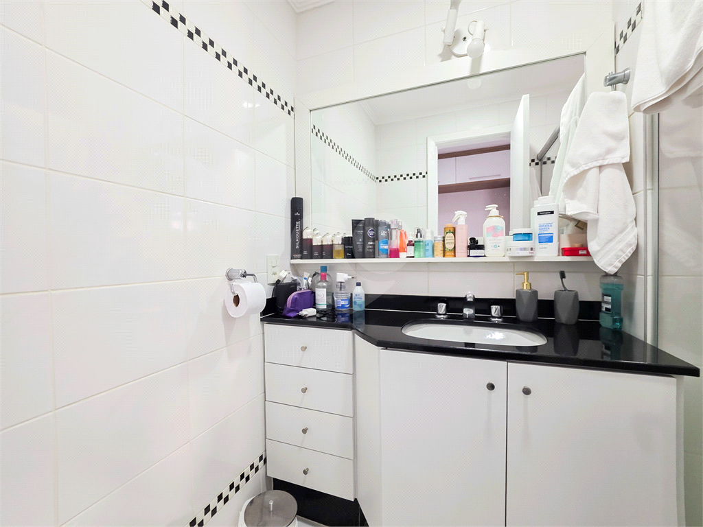 Apartamento - Vila Olímpia - 1 Quarto / Dormitório - 1 Vaga - Venda / Compra