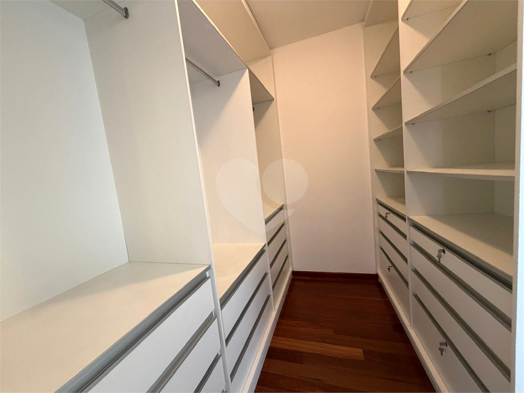 EXCELENTE APARTAMENTO À VENDA – 160 m² - BAIRRO STA TEREZINHA – SANTANA - SP -  Varanda gourmet, 3 suítes e 3 vagas fixas escrituradas..