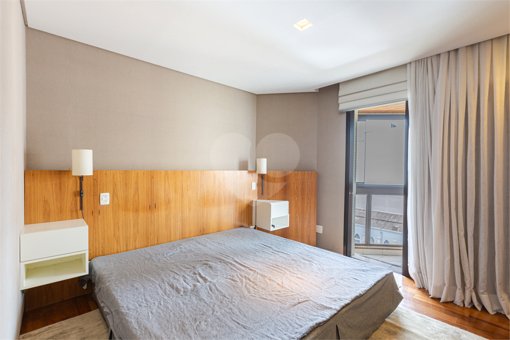 APARTAMENTO À VENDA COM 3 DORMITÓRIOS - 2 VAGAS - 138M2 EM PINHEIROS