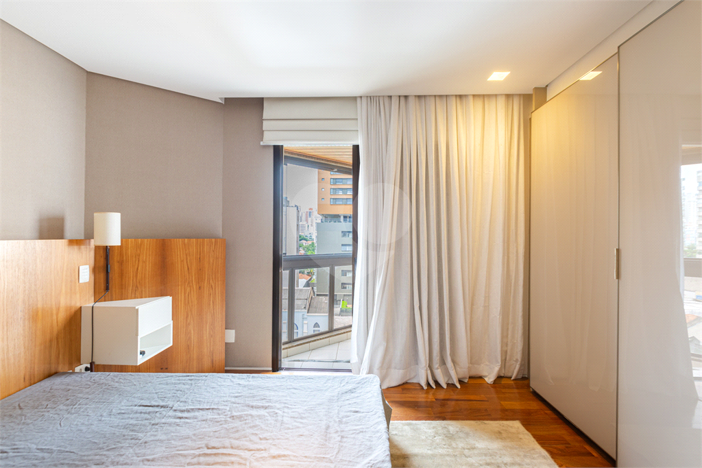 APARTAMENTO À VENDA COM 3 DORMITÓRIOS - 2 VAGAS - 138M2 EM PINHEIROS