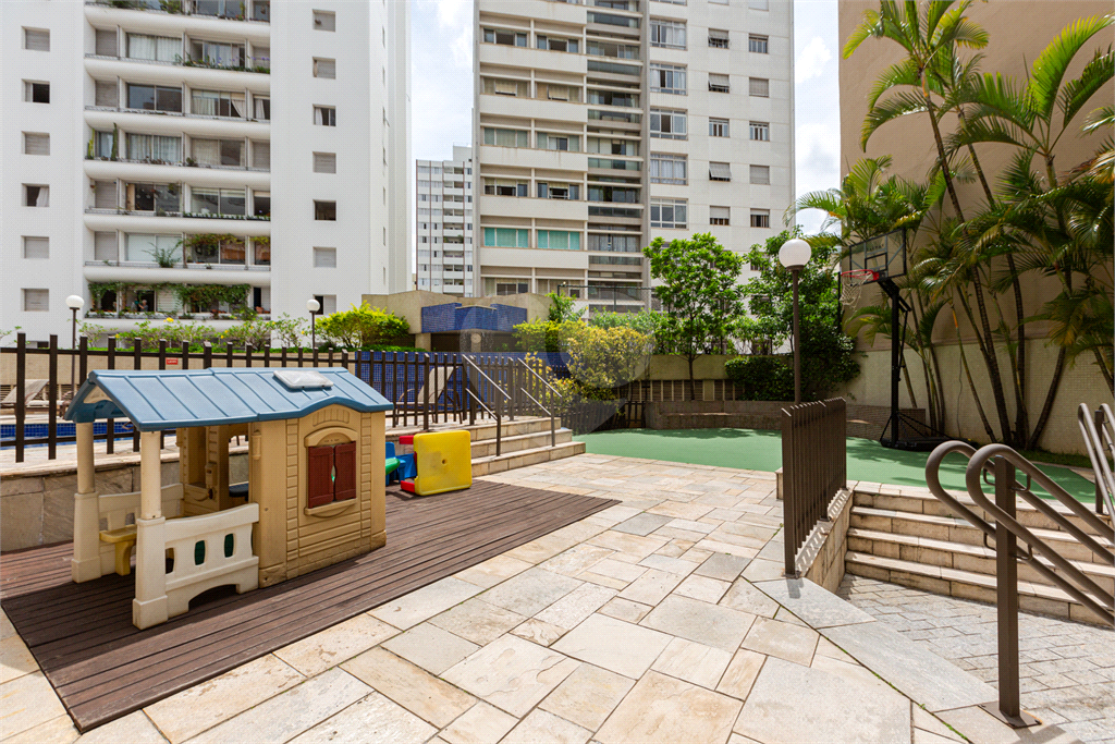 APARTAMENTO À VENDA COM 3 DORMITÓRIOS - 2 VAGAS - 138M2 EM PINHEIROS