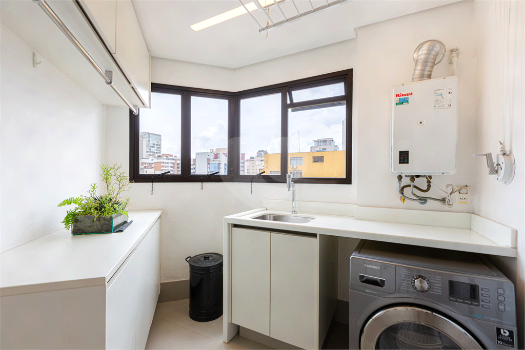 APARTAMENTO À VENDA COM 3 DORMITÓRIOS - 2 VAGAS - 138M2 EM PINHEIROS