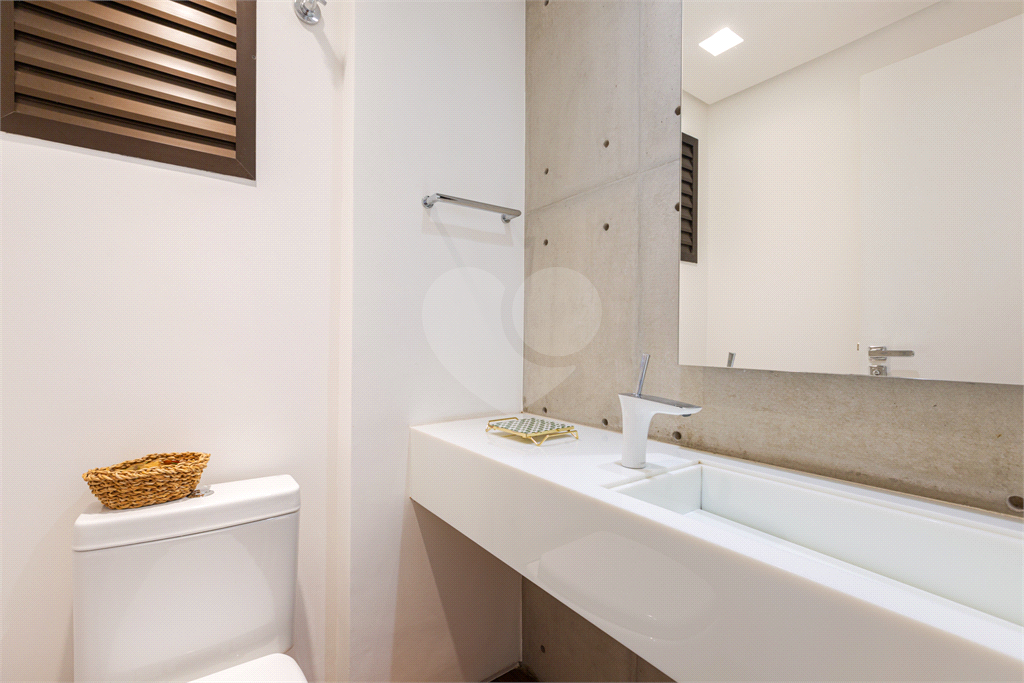 APARTAMENTO À VENDA COM 3 DORMITÓRIOS - 2 VAGAS - 138M2 EM PINHEIROS