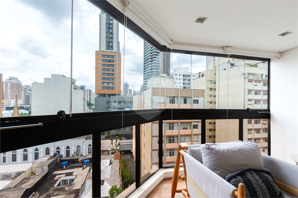 APARTAMENTO À VENDA COM 3 DORMITÓRIOS - 2 VAGAS - 138M2 EM PINHEIROS