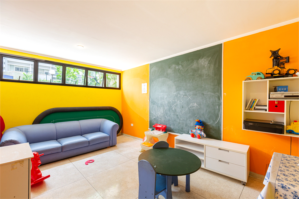 APARTAMENTO À VENDA COM 3 DORMITÓRIOS - 2 VAGAS - 138M2 EM PINHEIROS