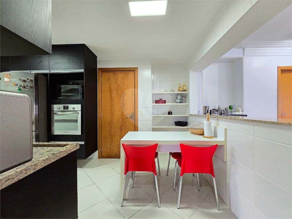 Apartamento alto padrão no Guarujá - Astúrias - 3 suítes 150m² 