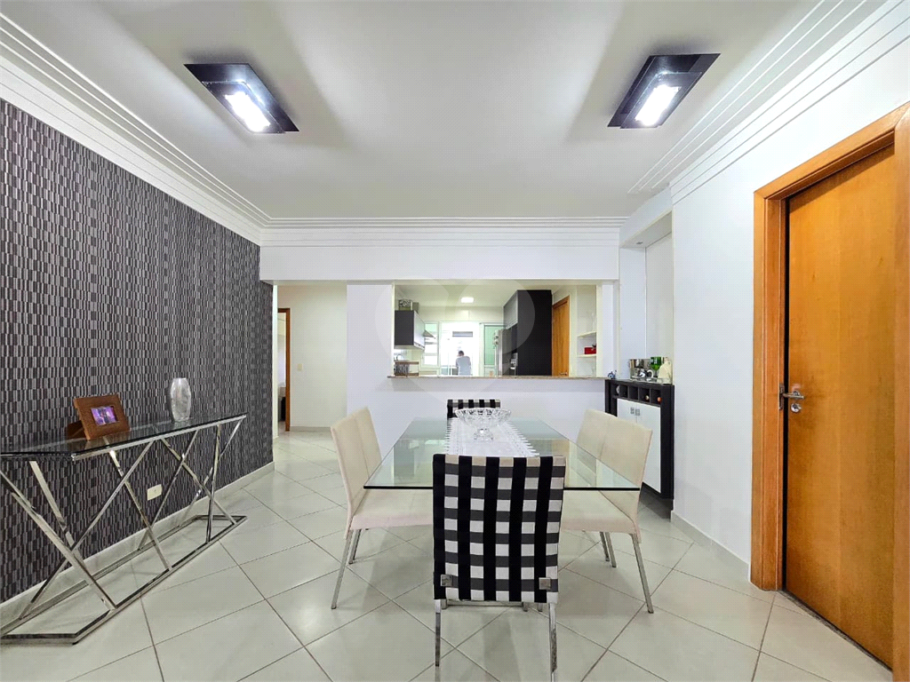 Apartamento alto padrão no Guarujá - Astúrias - 3 suítes 150m² 