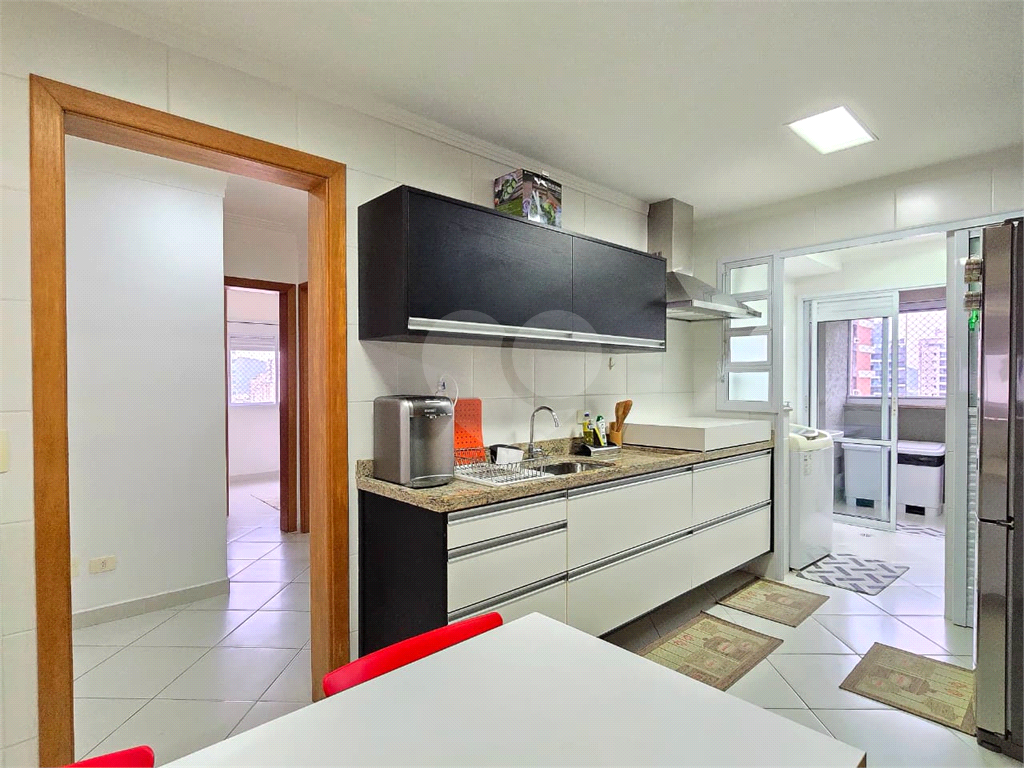 Apartamento alto padrão no Guarujá - Astúrias - 3 suítes 150m² 