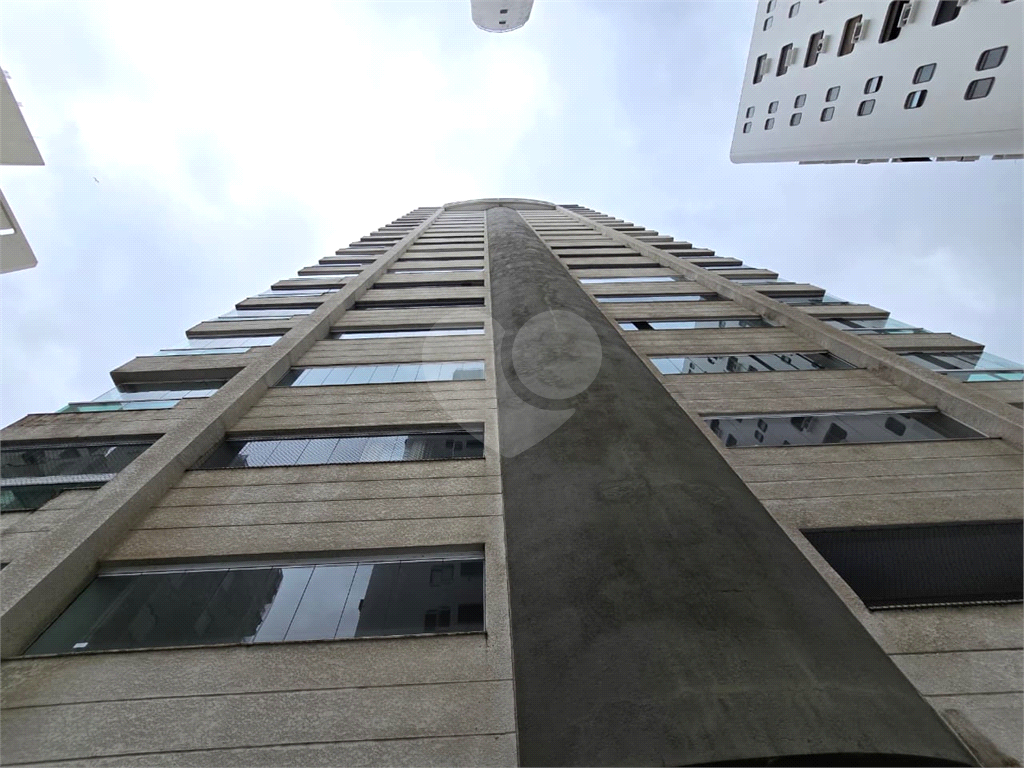 Apartamento alto padrão no Guarujá - Astúrias - 3 suítes 150m² 