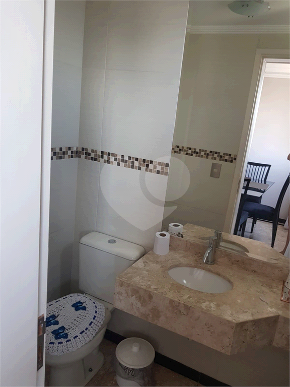 Cobertura com área gourmet - 125 metros - 3 dormitórios 1 suíte e 3 vagas 