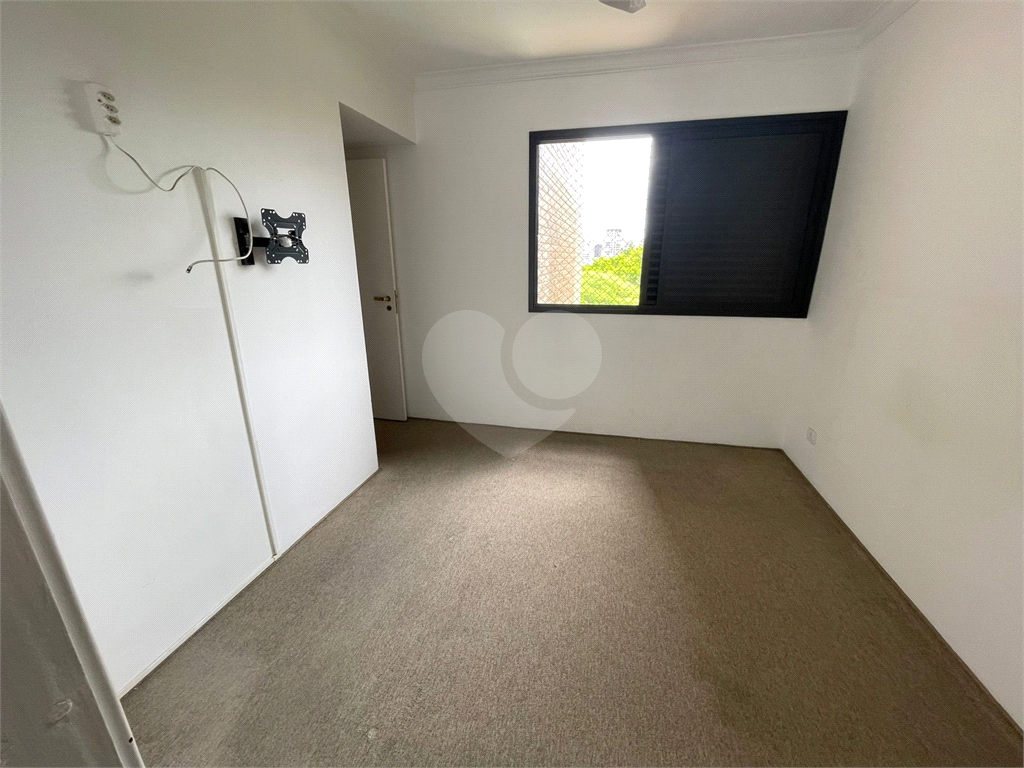 Apartamento Perdizes, 112 m2,  3 dormitórios, 1 suíte, duas vagas para locação! Ótima localização 