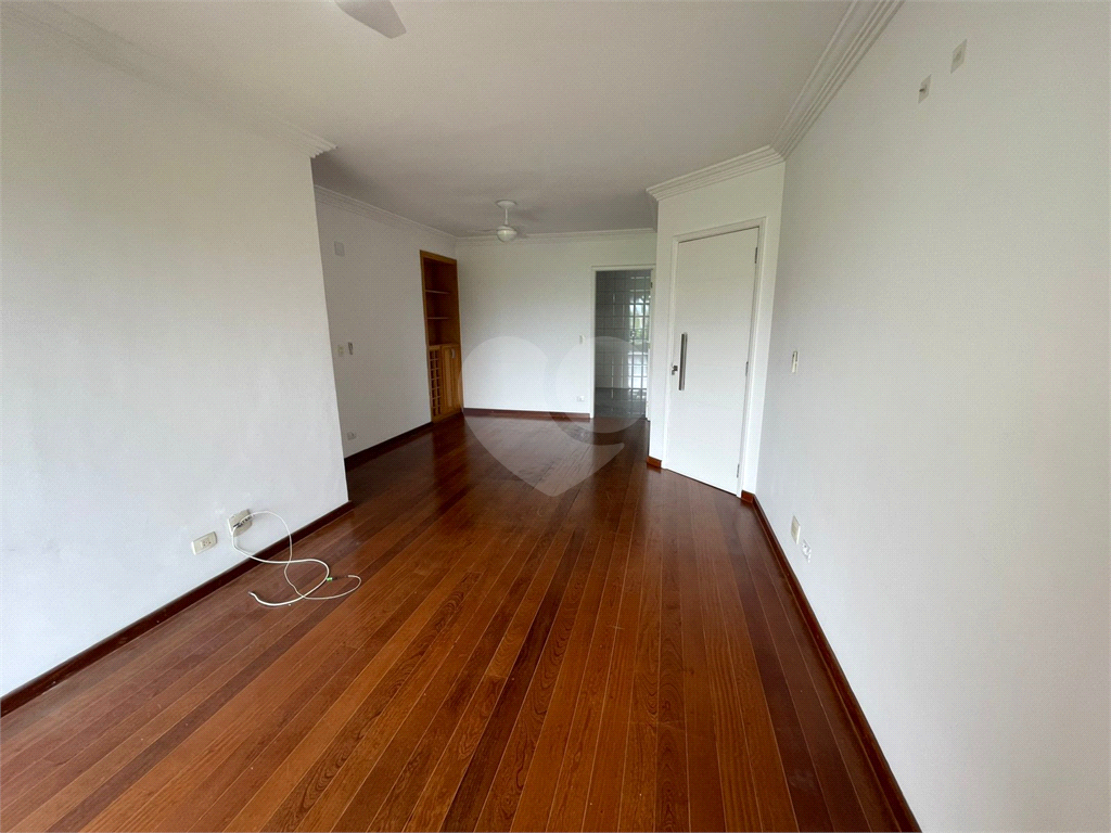 Apartamento Perdizes, 112 m2,  3 dormitórios, 1 suíte, duas vagas para locação! Ótima localização 