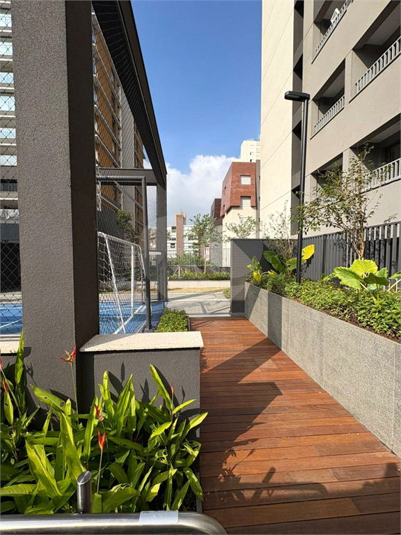 Apartamento a venda no bairro Alto da lapa. 3 suites novo, nunca habitado.