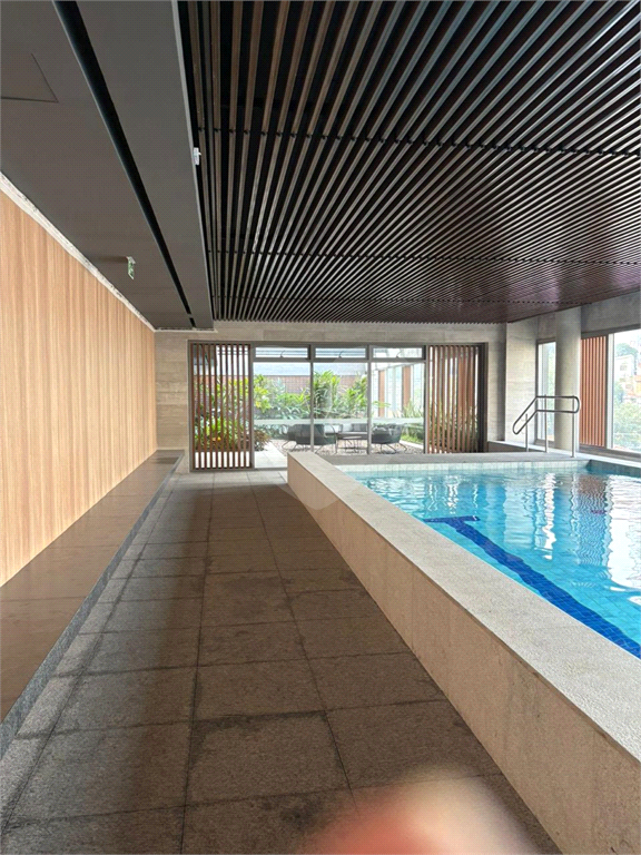 Apartamento a venda no bairro Alto da lapa. 3 suites novo, nunca habitado.