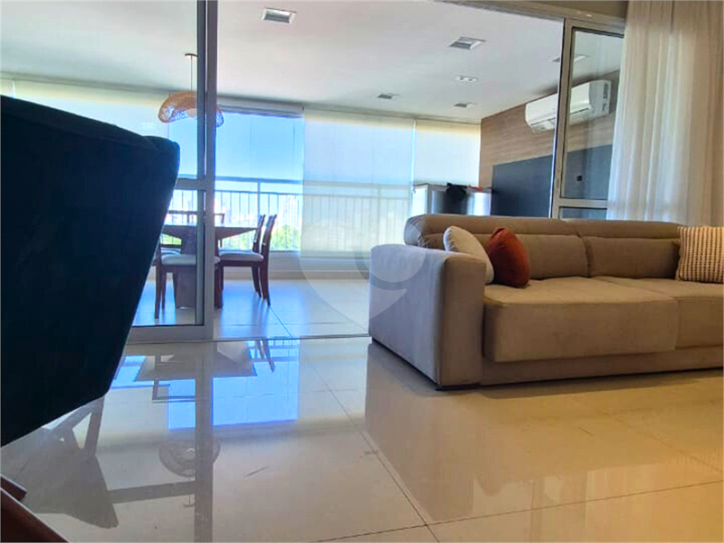 APARTAMENTO em SANTANA