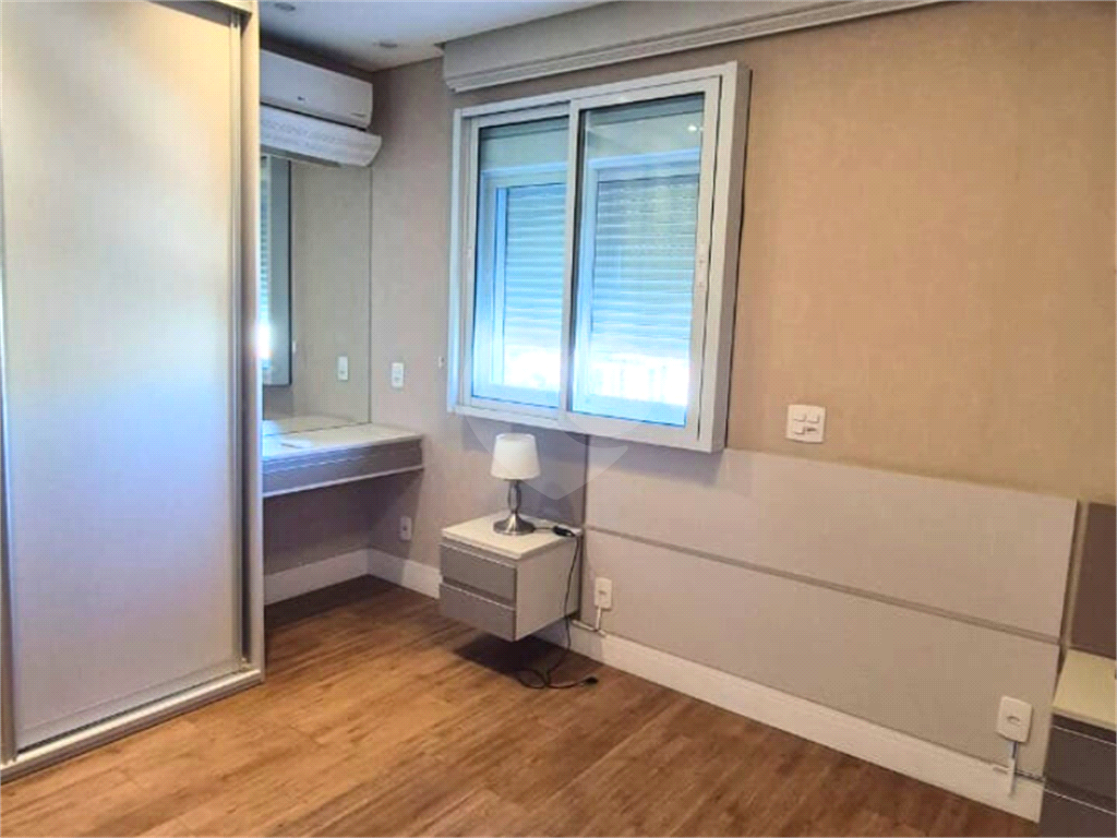 APARTAMENTO em SANTANA