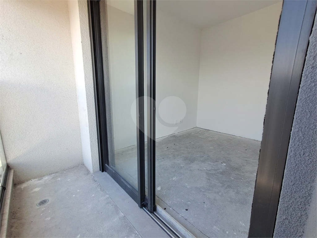 Imóvel 142m² 3 suítes sala ampla com varanda lazer completo 2 vagas de garagem Perdizes.