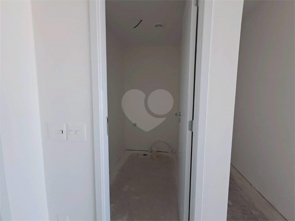 Imóvel 142m² 3 suítes sala ampla com varanda lazer completo 2 vagas de garagem Perdizes.