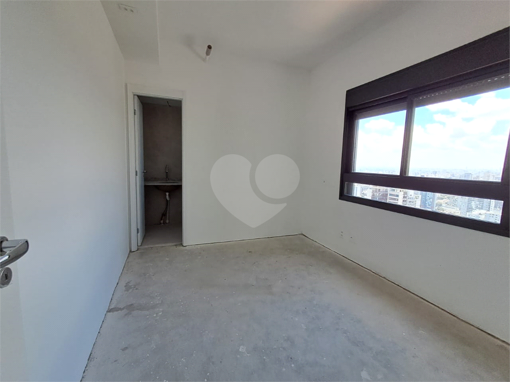 Imóvel 142m² 3 suítes sala ampla com varanda lazer completo 2 vagas de garagem Perdizes.