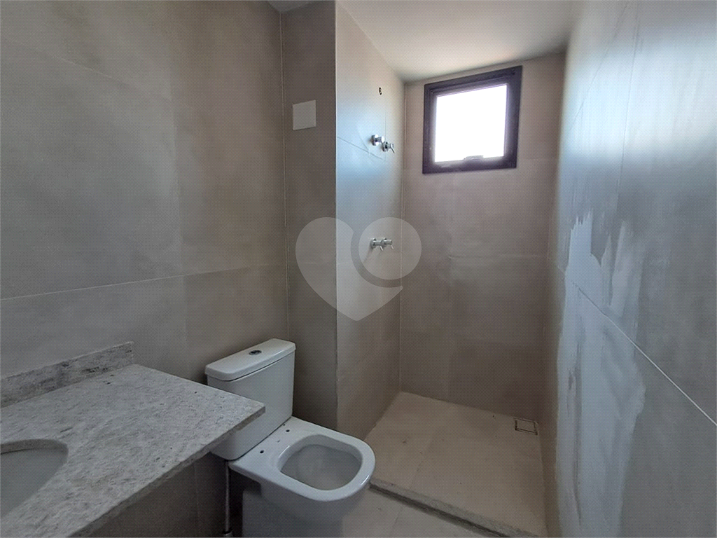 Imóvel 142m² 3 suítes sala ampla com varanda lazer completo 2 vagas de garagem Perdizes.