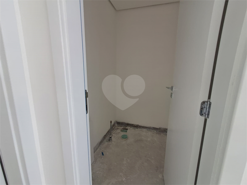 COBERTURA de 285m² 4 salas amplas, duas varanda 4 suítes 3 vagas de garagem lazer completo Perdizes