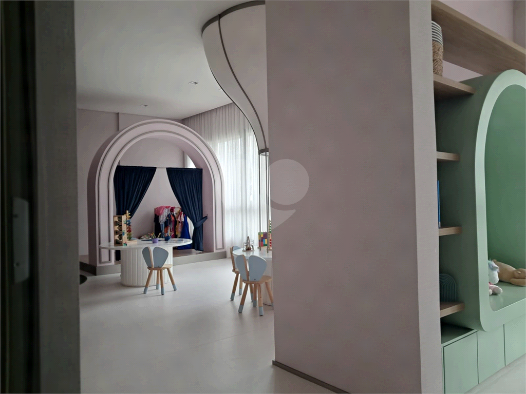 COBERTURA de 285m² 4 salas amplas, duas varanda 4 suítes 3 vagas de garagem lazer completo Perdizes