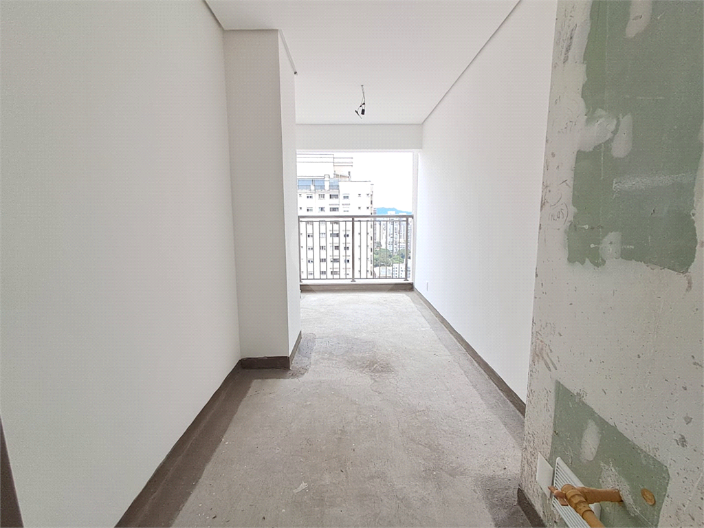 COBERTURA de 285m² 4 salas amplas, duas varanda 4 suítes 3 vagas de garagem lazer completo Perdizes
