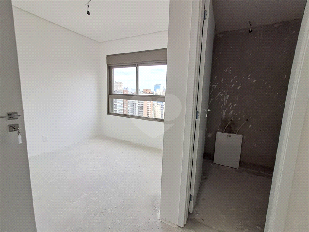 COBERTURA de 285m² 4 salas amplas, duas varanda 4 suítes 3 vagas de garagem lazer completo Perdizes