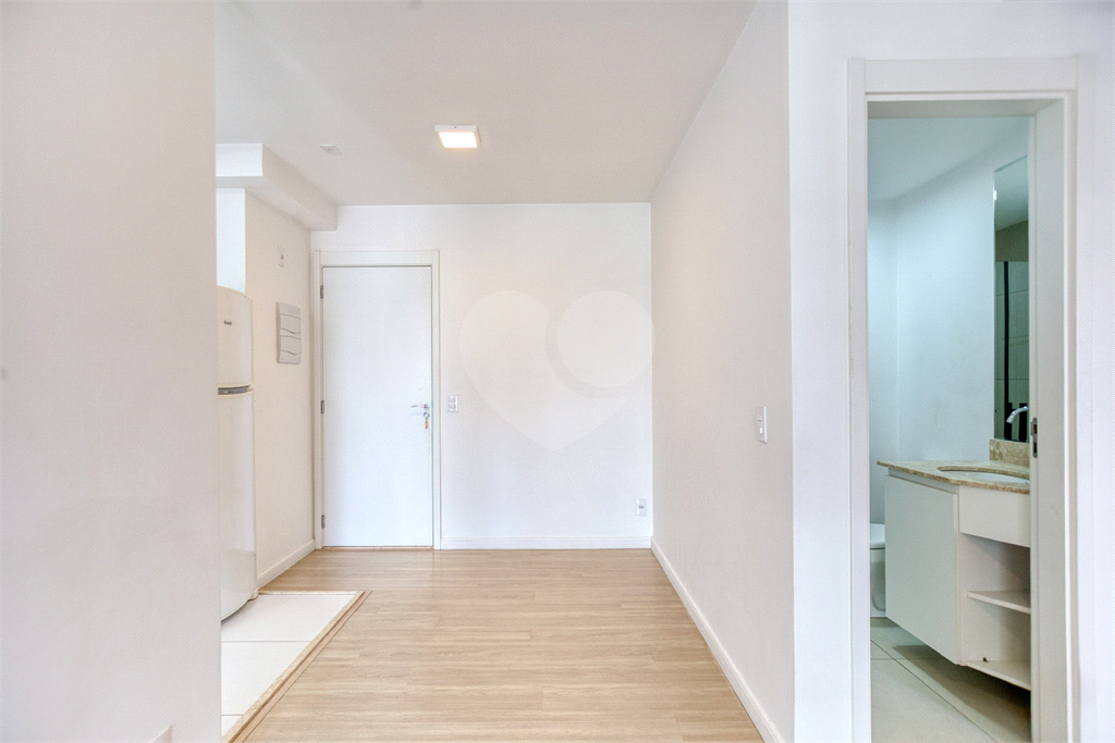 APARTAMENTO em BARRA FUNDA