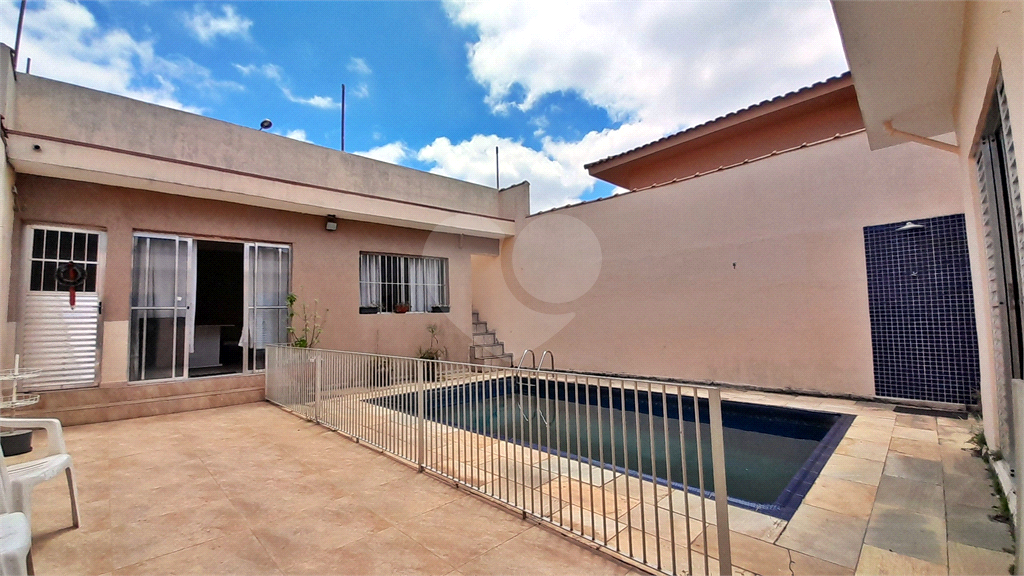 Casa térrea com piscina e edícula à venda no Tucuruvi próxima ao metrô e shopping