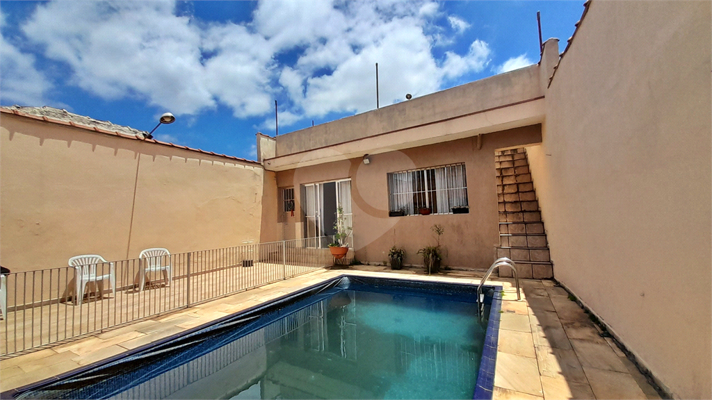 Casa térrea com piscina e edícula à venda no Tucuruvi próxima ao metrô e shopping