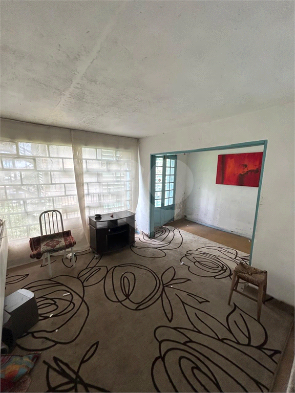 Casa à Venda em Santana – Excelente Oportunidade para Reforma ou Terreno