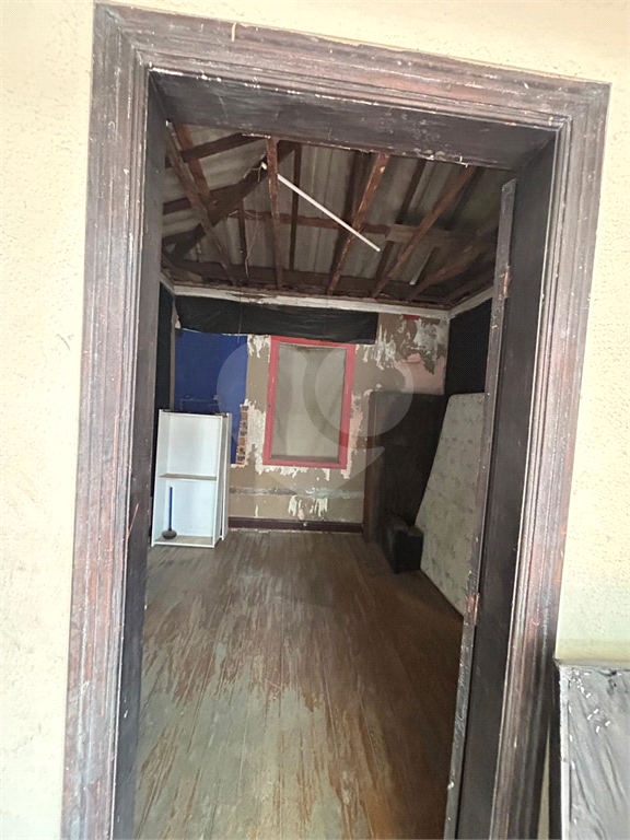 Casa à Venda em Santana – Excelente Oportunidade para Reforma ou Terreno